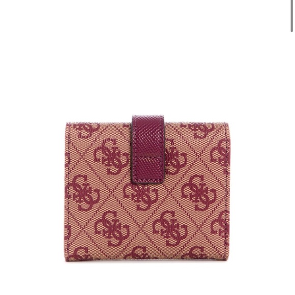 New GUESS Logo Small Trifold Wallet - Picture 2 of 7